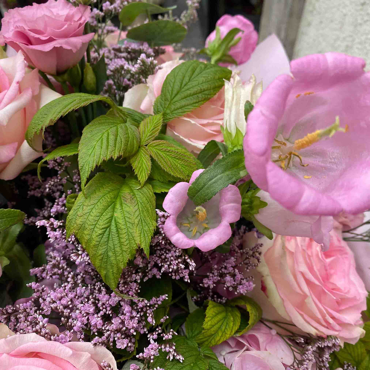 Blumen rosa, Lieferung München