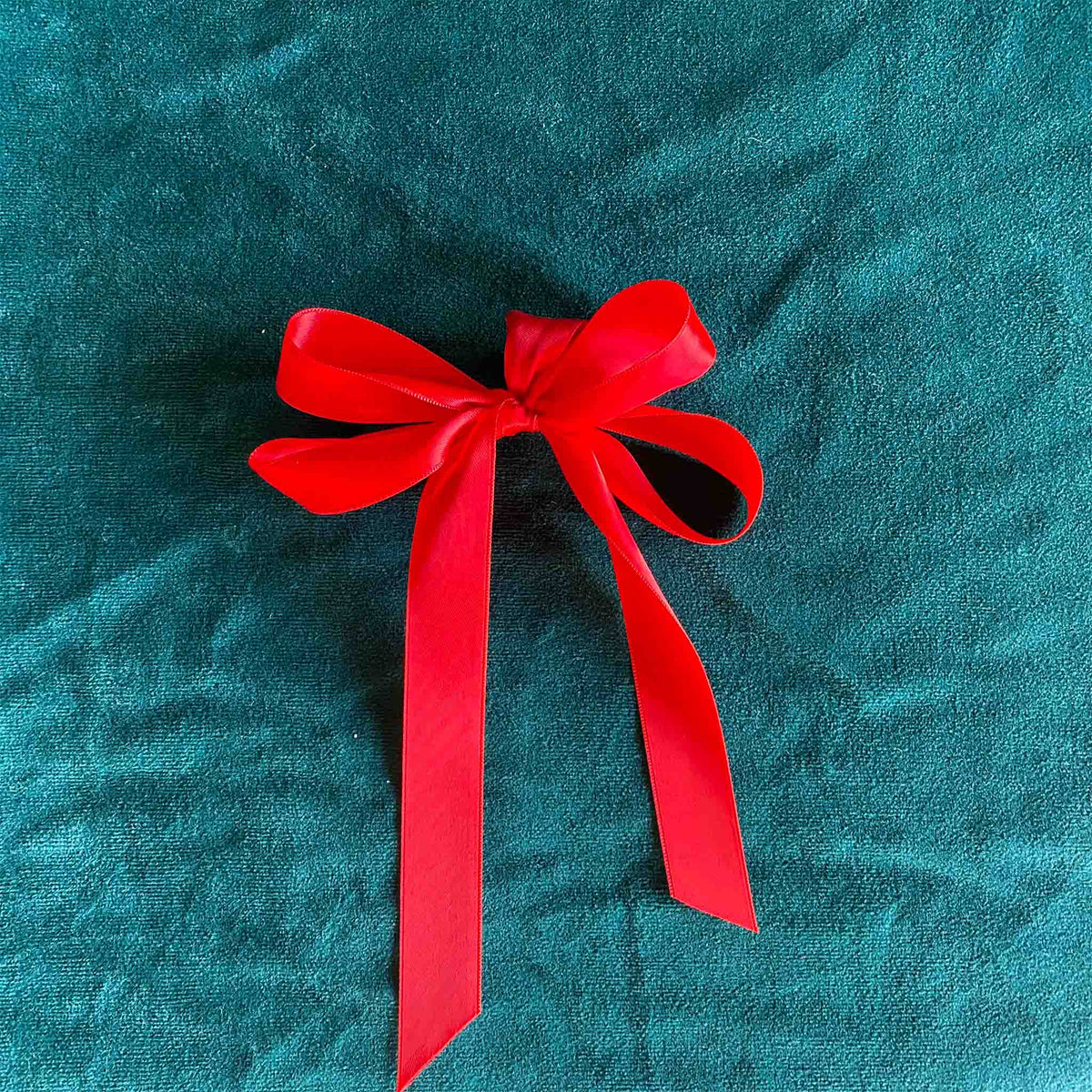 Red Petit satin bow with four loops for romantic flowers on Valentine's Day and anniversaries