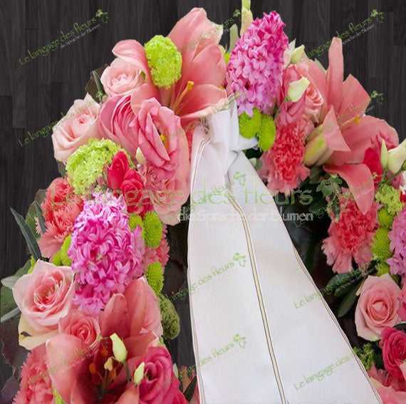 Trauerkranz mit rosa Blumen München